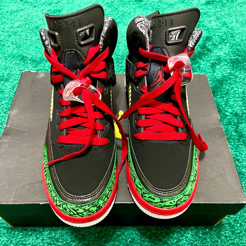 NEW Jordan Spizike BG